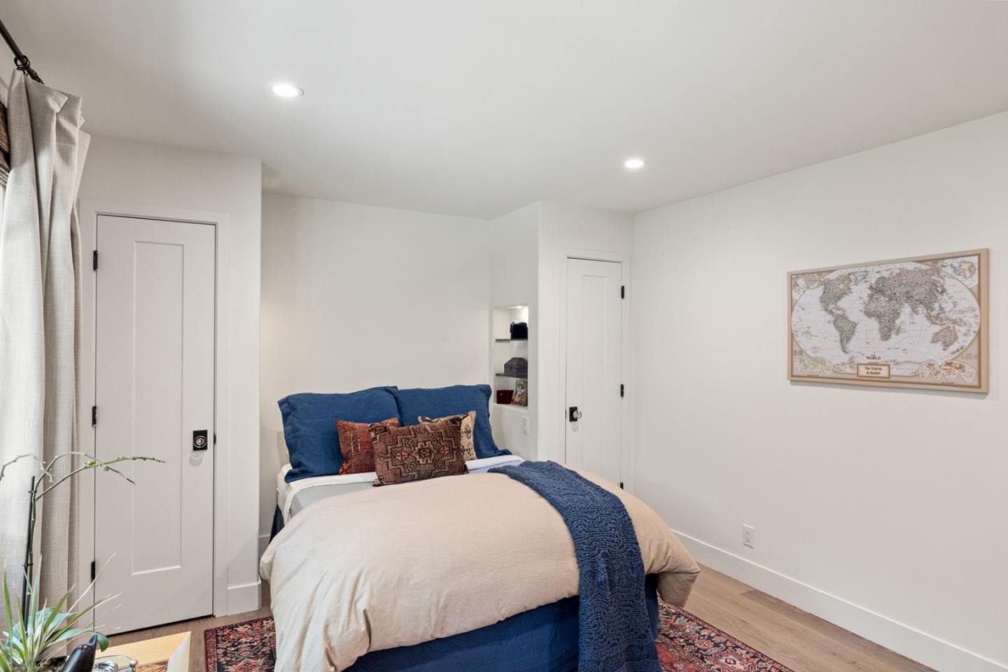 Detail Gallery Image 14 of 61 For 1015 Jewell Ave, Pacific Grove,  CA 93950 - 3 Beds | 2/1 Baths
