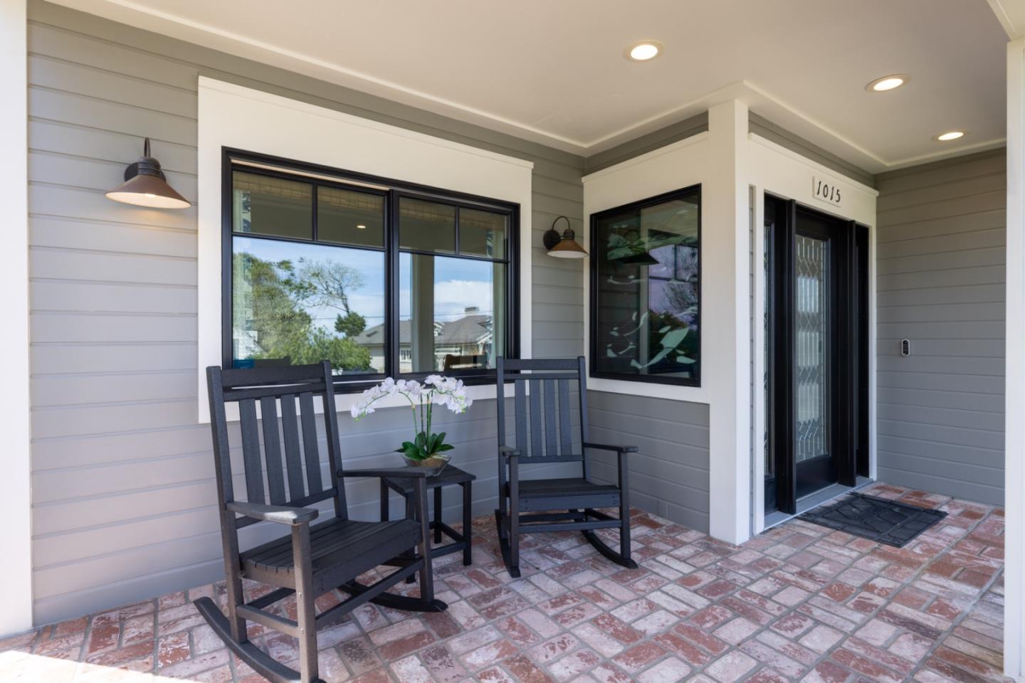 Detail Gallery Image 3 of 61 For 1015 Jewell Ave, Pacific Grove,  CA 93950 - 3 Beds | 2/1 Baths