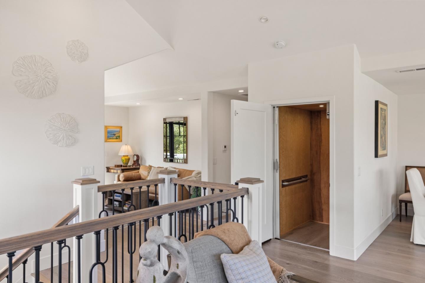 Detail Gallery Image 32 of 61 For 1015 Jewell Ave, Pacific Grove,  CA 93950 - 3 Beds | 2/1 Baths