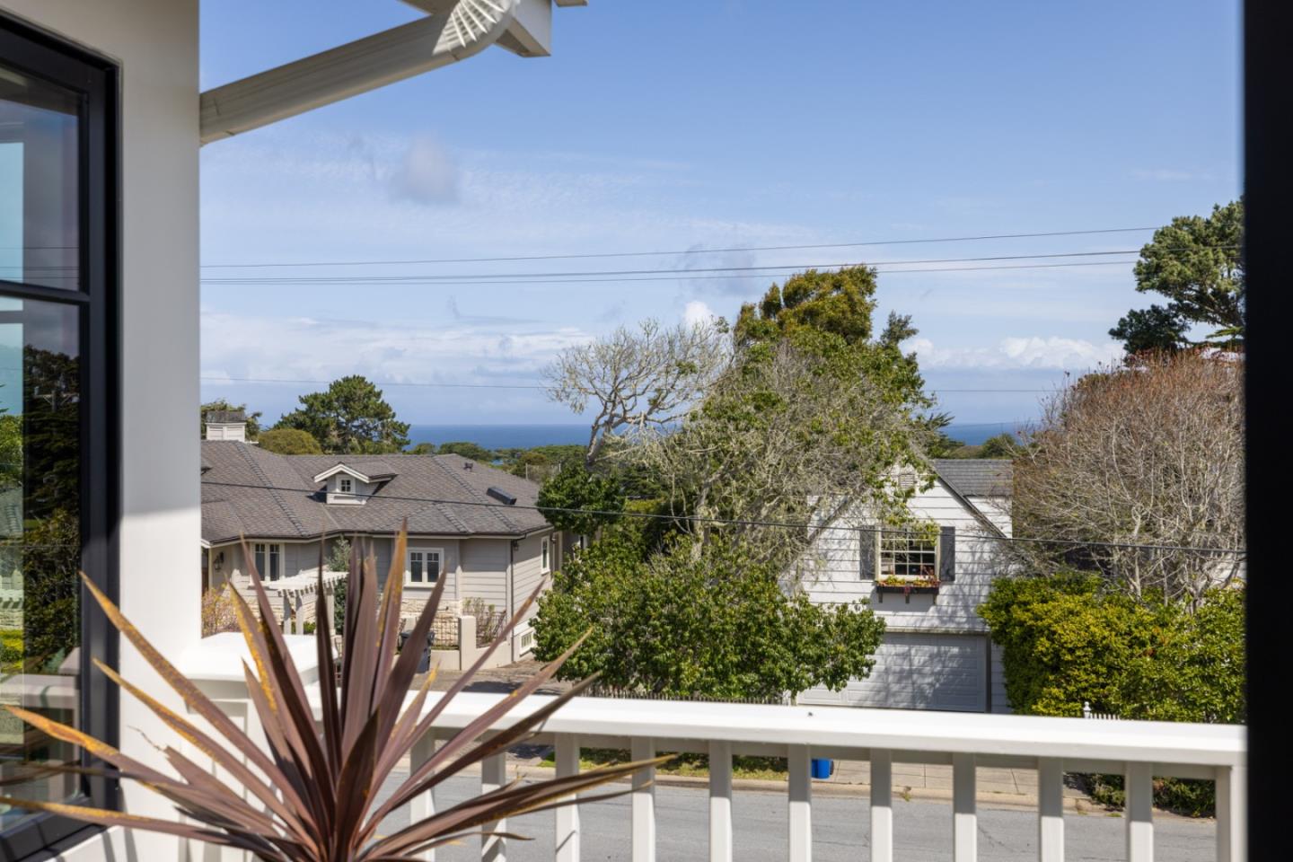 Detail Gallery Image 45 of 61 For 1015 Jewell Ave, Pacific Grove,  CA 93950 - 3 Beds | 2/1 Baths