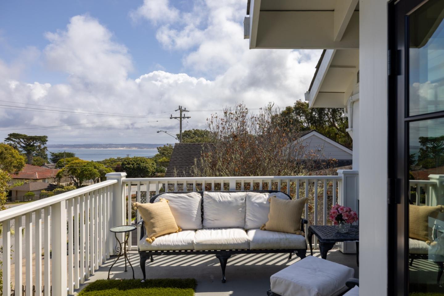 Detail Gallery Image 46 of 61 For 1015 Jewell Ave, Pacific Grove,  CA 93950 - 3 Beds | 2/1 Baths