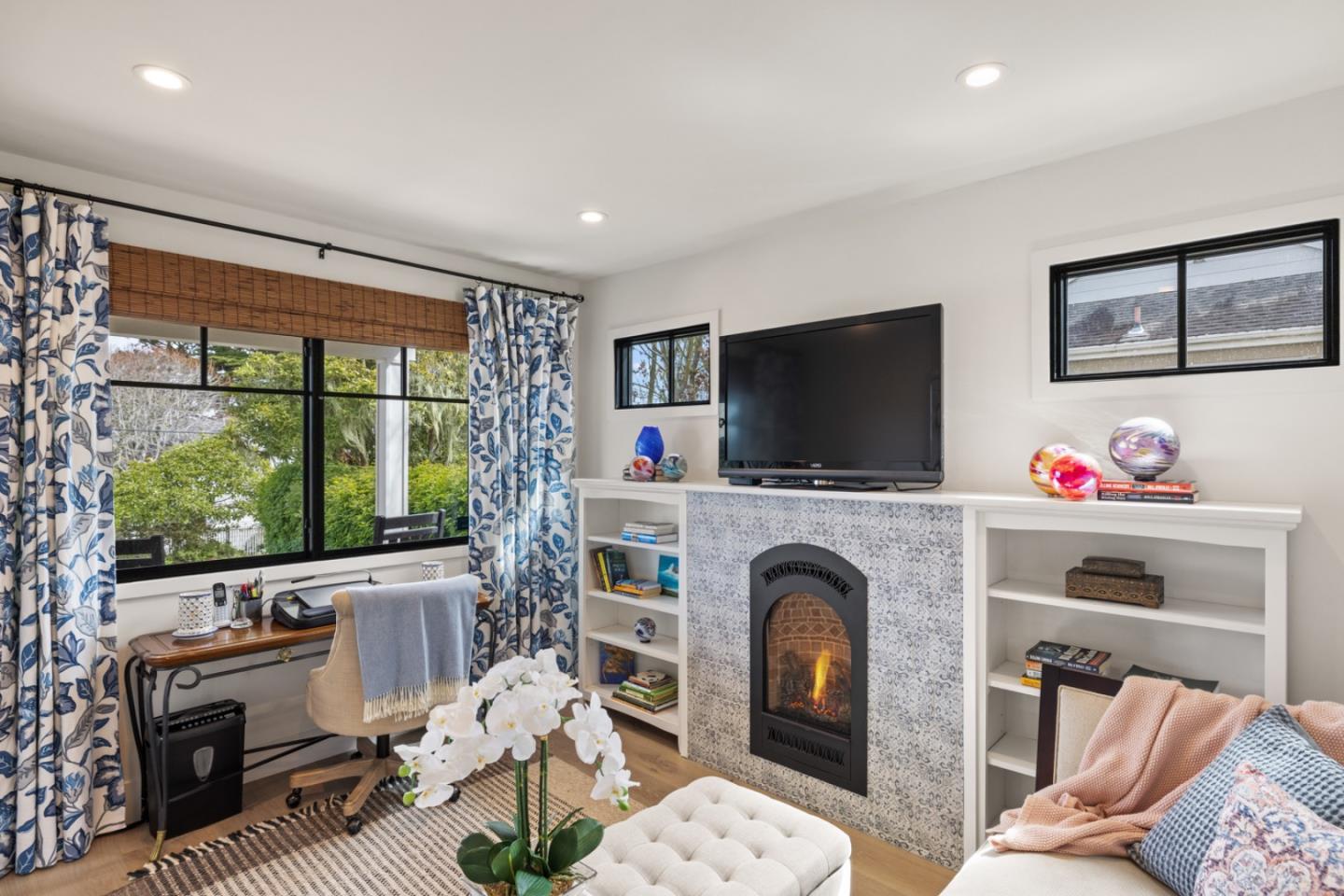 Detail Gallery Image 6 of 61 For 1015 Jewell Ave, Pacific Grove,  CA 93950 - 3 Beds | 2/1 Baths