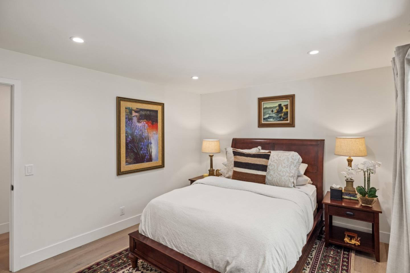 Detail Gallery Image 9 of 61 For 1015 Jewell Ave, Pacific Grove,  CA 93950 - 3 Beds | 2/1 Baths