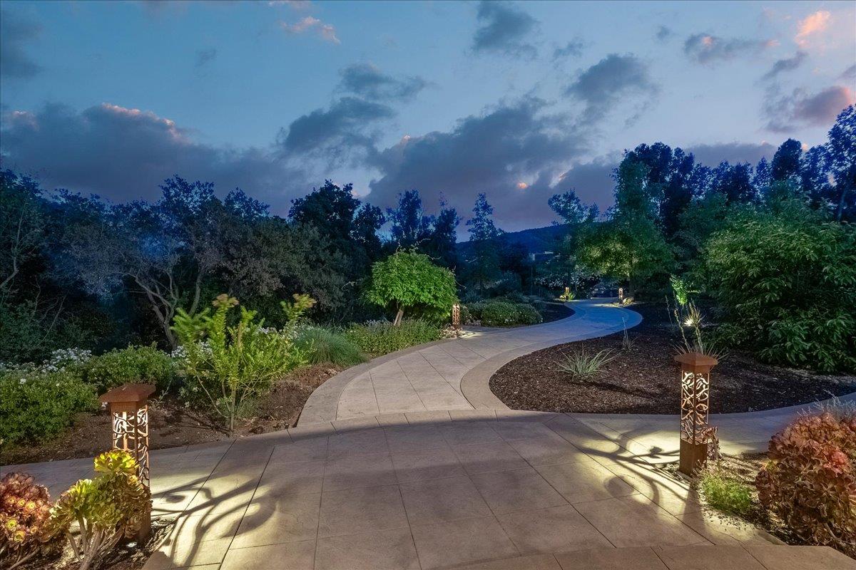 Detail Gallery Image 17 of 94 For 14467 Sobey Rd, Saratoga,  CA 95070 - 4 Beds | 5/2 Baths
