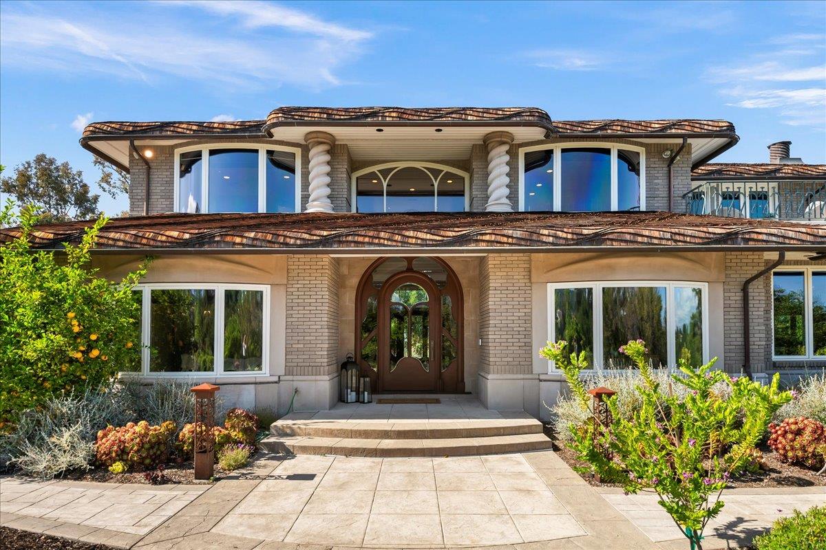 Detail Gallery Image 18 of 94 For 14467 Sobey Rd, Saratoga,  CA 95070 - 4 Beds | 5/2 Baths