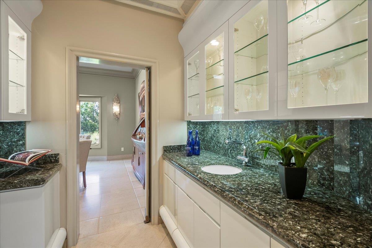 Detail Gallery Image 29 of 94 For 14467 Sobey Rd, Saratoga,  CA 95070 - 4 Beds | 5/2 Baths