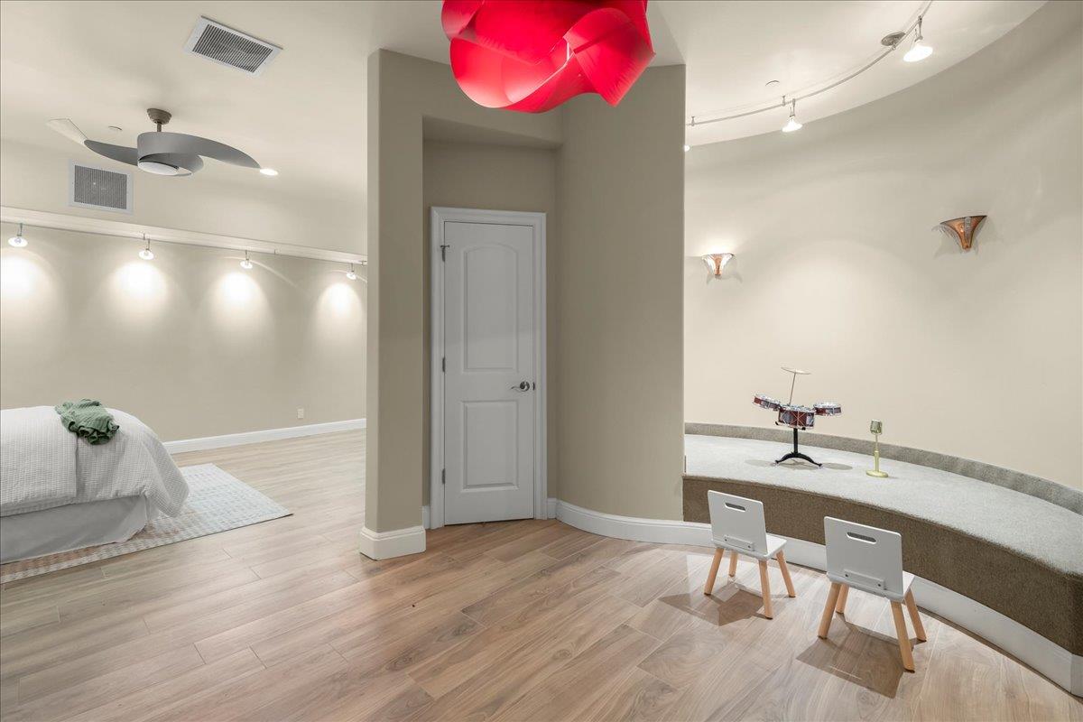 Detail Gallery Image 51 of 94 For 14467 Sobey Rd, Saratoga,  CA 95070 - 4 Beds | 5/2 Baths