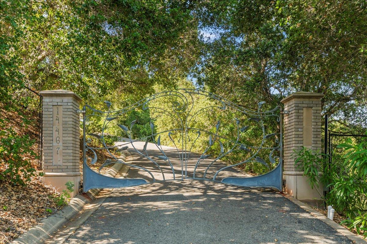 Detail Gallery Image 9 of 94 For 14467 Sobey Rd, Saratoga,  CA 95070 - 4 Beds | 5/2 Baths