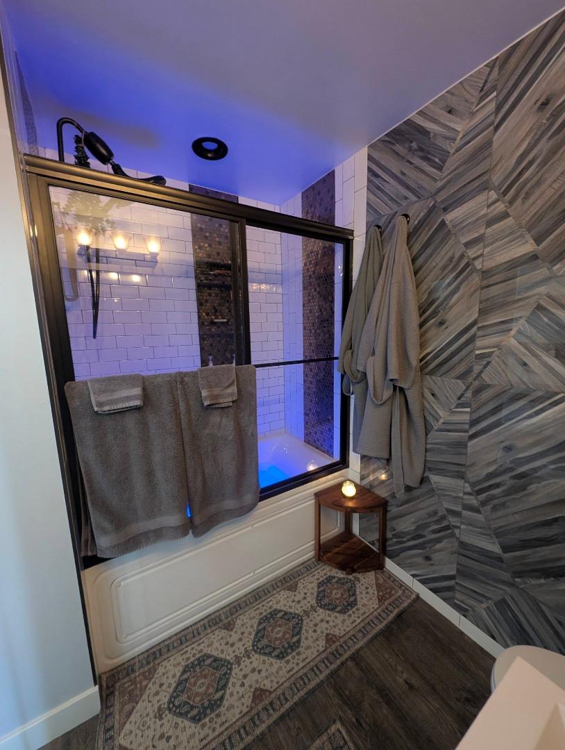 Detail Gallery Image 21 of 29 For 308 River St #E 33,  Santa Cruz,  CA 95060 - 2 Beds | 1 Baths