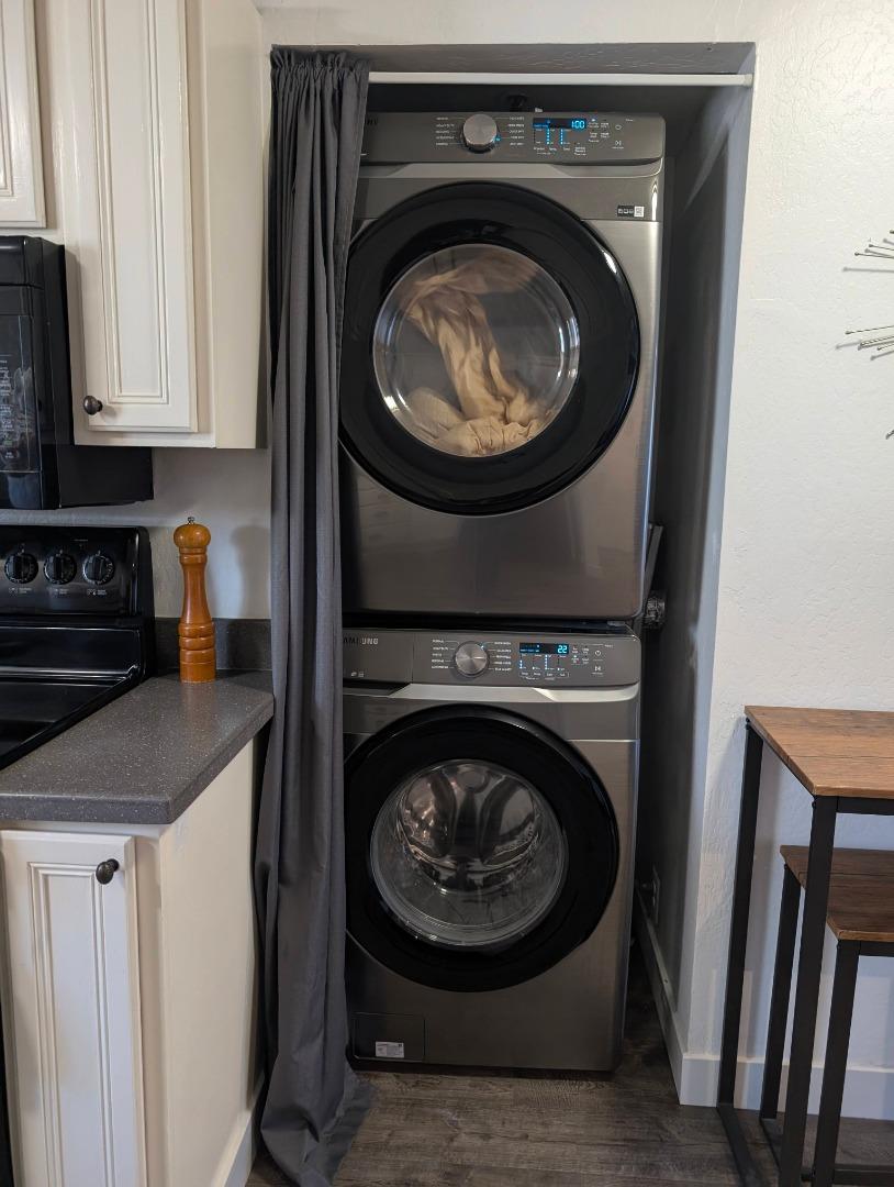 Detail Gallery Image 8 of 29 For 308 River St #E 33,  Santa Cruz,  CA 95060 - 2 Beds | 1 Baths
