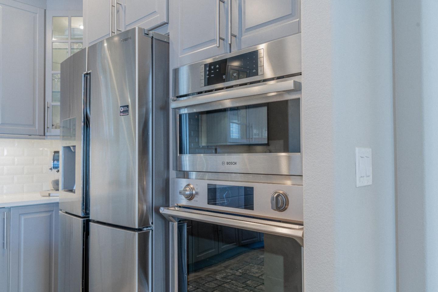 Detail Gallery Image 10 of 59 For 2985 Saint Florian Way, San Jose,  CA 95136 - 4 Beds | 3/1 Baths