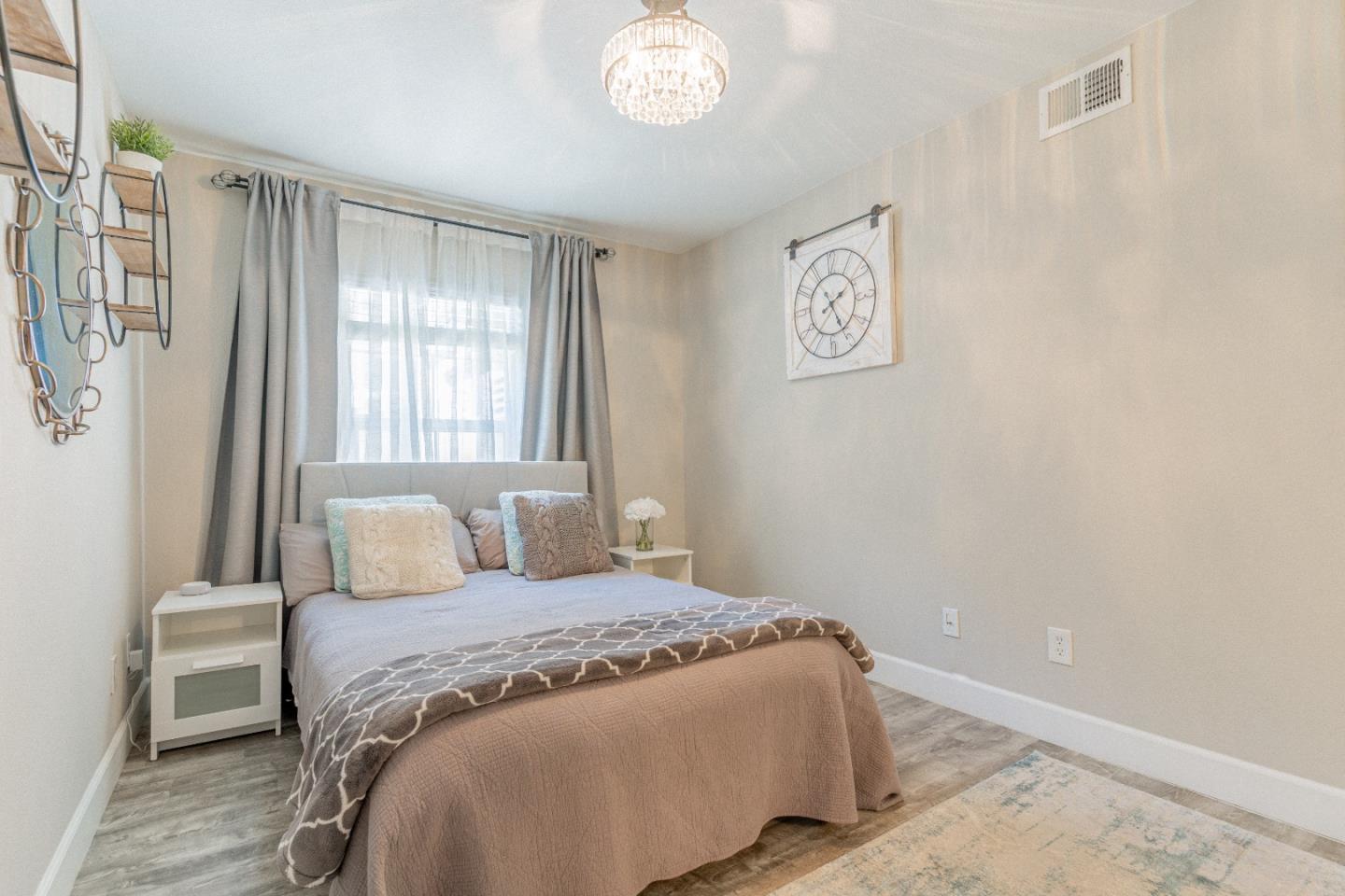 Detail Gallery Image 24 of 59 For 2985 Saint Florian Way, San Jose,  CA 95136 - 4 Beds | 3/1 Baths