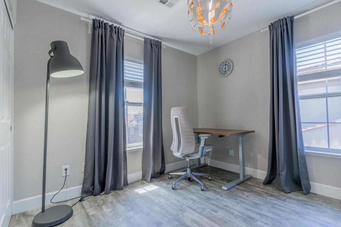 Detail Gallery Image 29 of 59 For 2985 Saint Florian Way, San Jose,  CA 95136 - 4 Beds | 3/1 Baths
