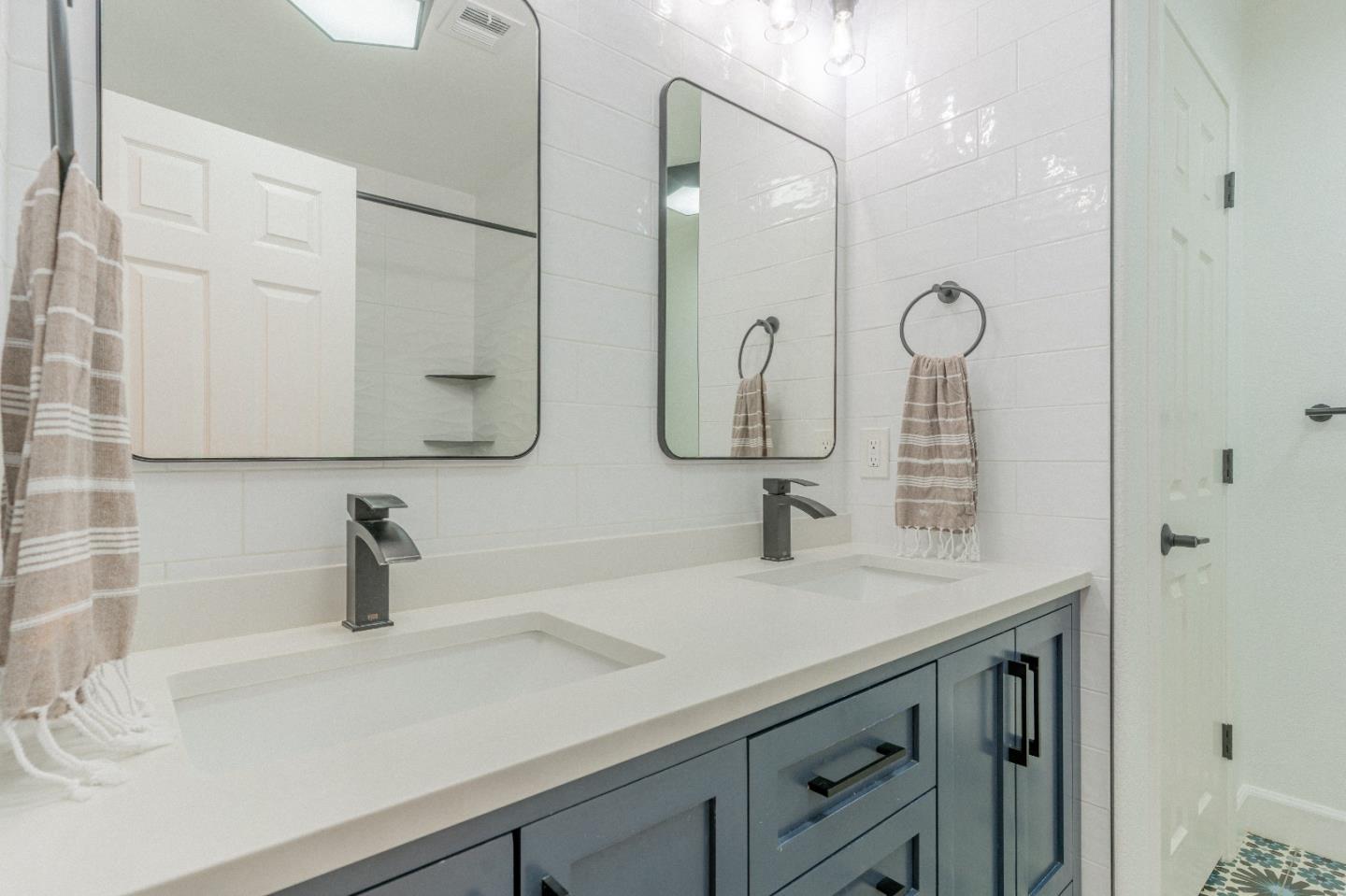 Detail Gallery Image 32 of 59 For 2985 Saint Florian Way, San Jose,  CA 95136 - 4 Beds | 3/1 Baths