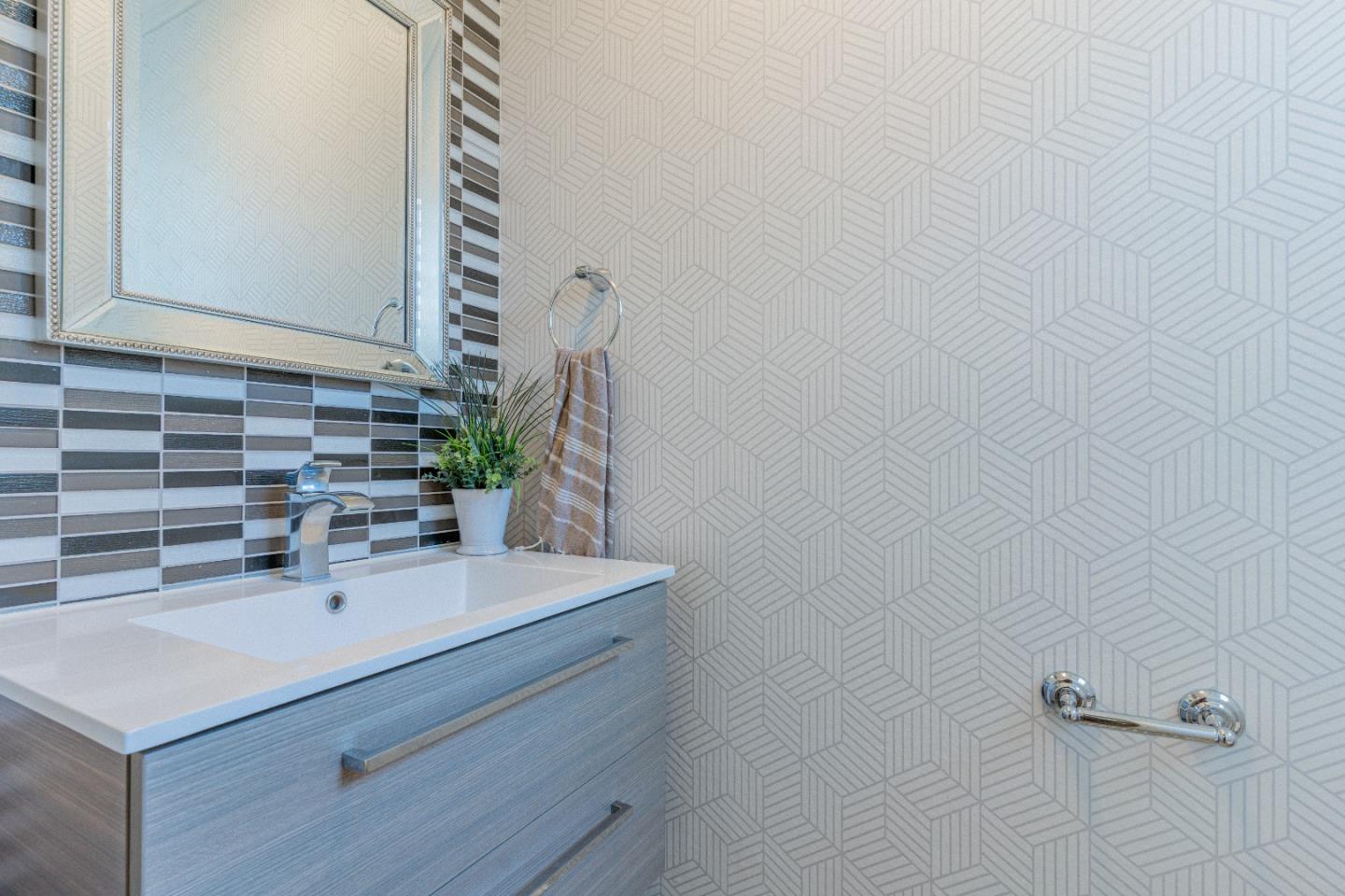 Detail Gallery Image 36 of 59 For 2985 Saint Florian Way, San Jose,  CA 95136 - 4 Beds | 3/1 Baths