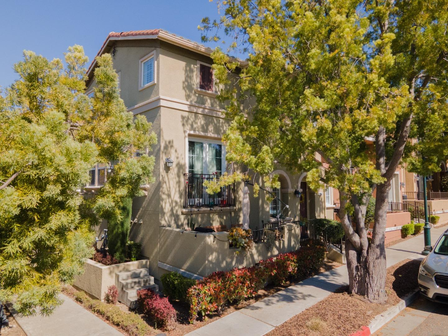 Detail Gallery Image 38 of 59 For 2985 Saint Florian Way, San Jose,  CA 95136 - 4 Beds | 3/1 Baths