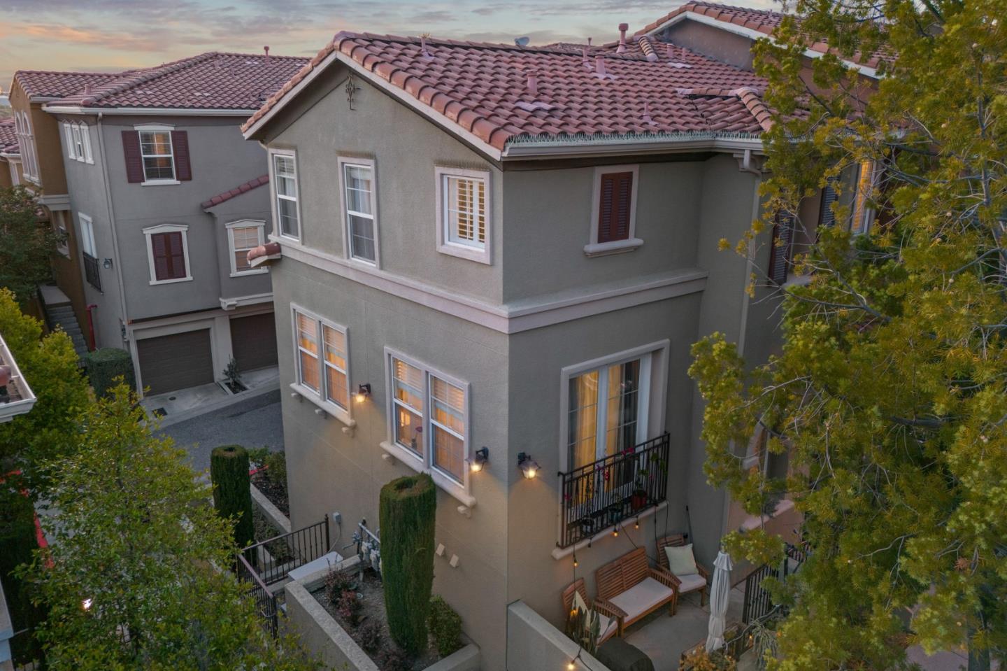 Detail Gallery Image 39 of 59 For 2985 Saint Florian Way, San Jose,  CA 95136 - 4 Beds | 3/1 Baths