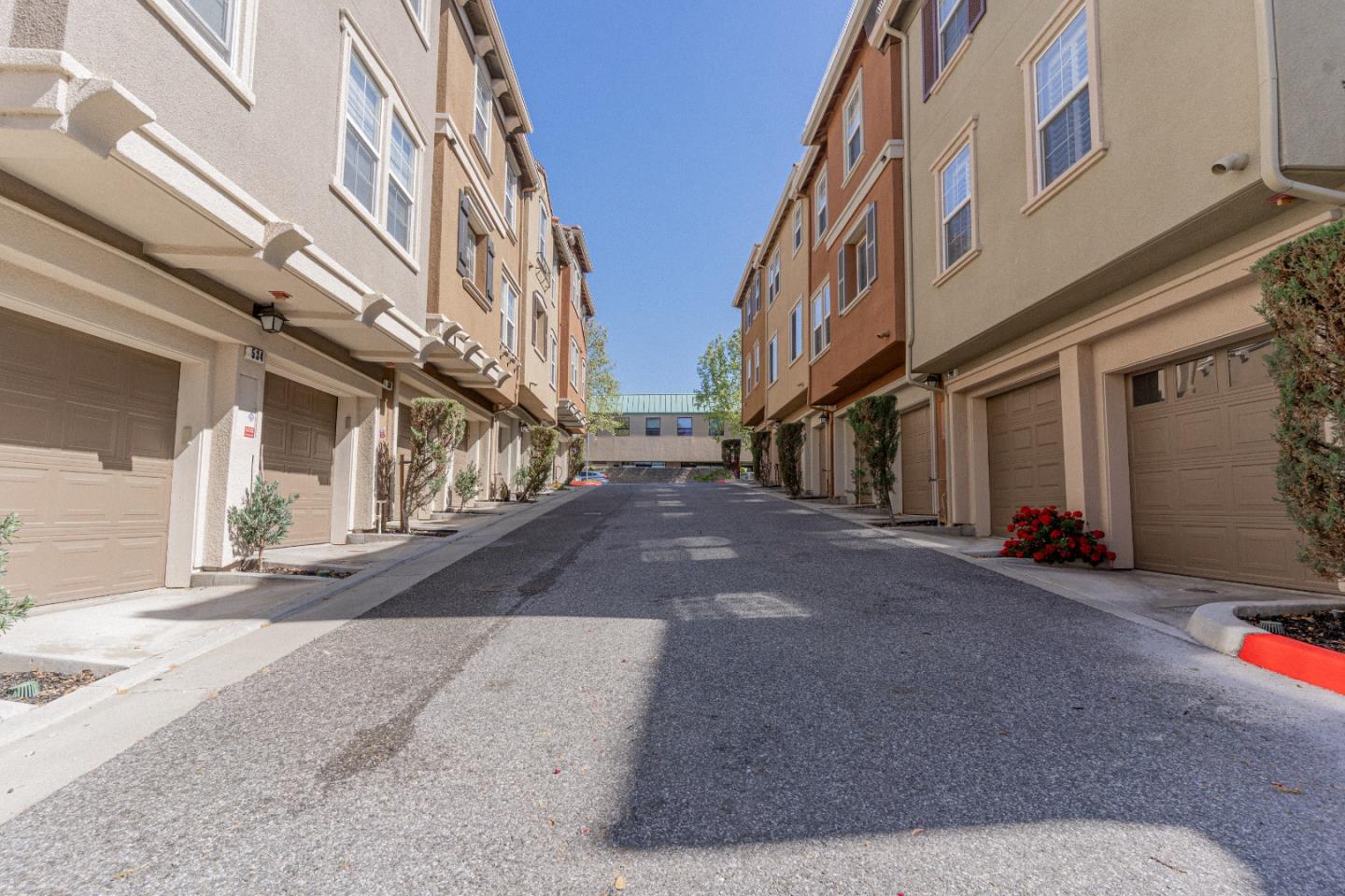 Detail Gallery Image 44 of 59 For 2985 Saint Florian Way, San Jose,  CA 95136 - 4 Beds | 3/1 Baths