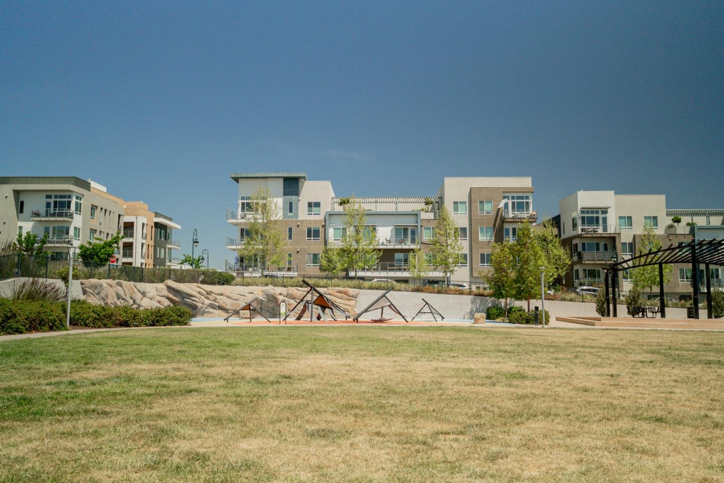Detail Gallery Image 51 of 59 For 2985 Saint Florian Way, San Jose,  CA 95136 - 4 Beds | 3/1 Baths