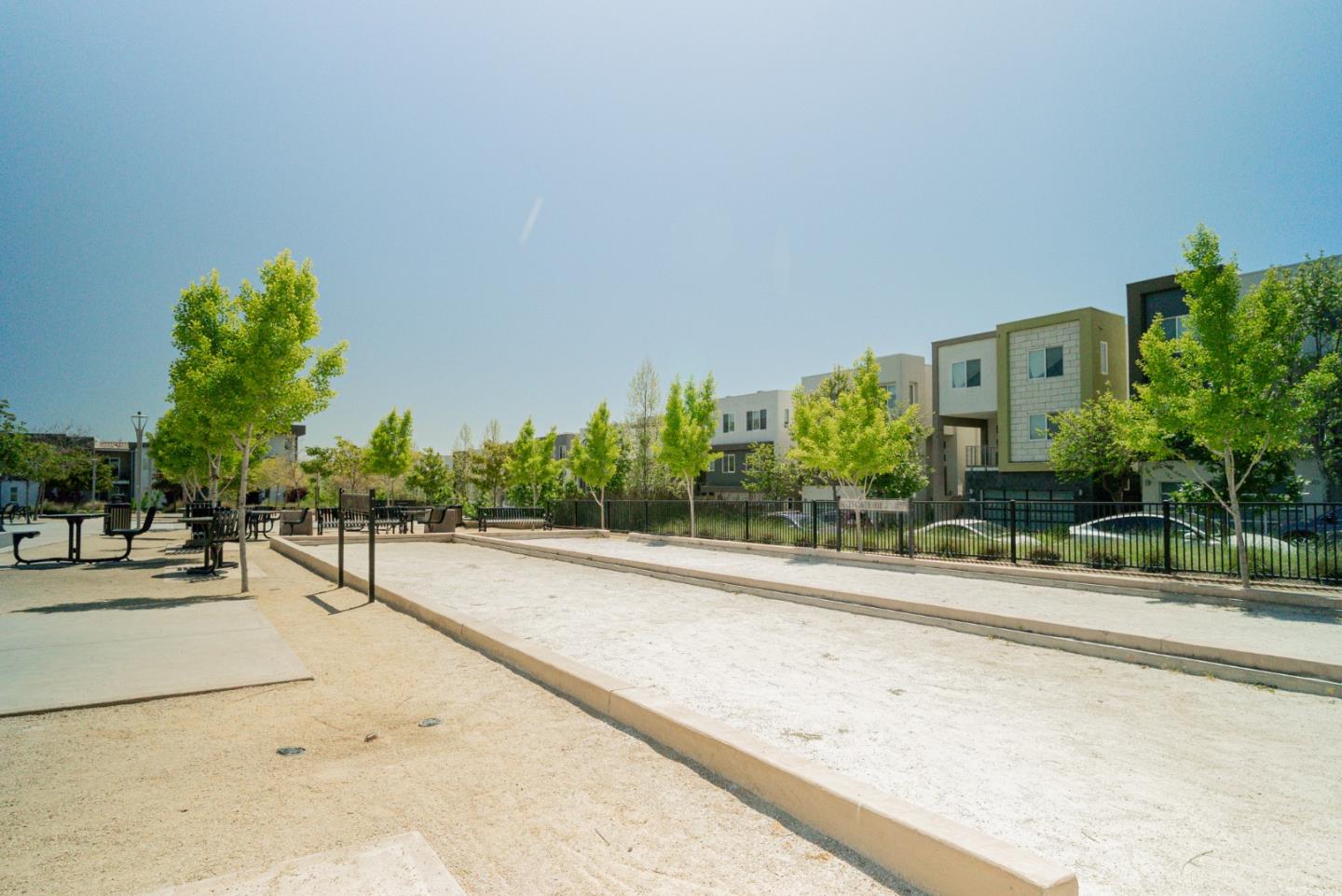 Detail Gallery Image 55 of 59 For 2985 Saint Florian Way, San Jose,  CA 95136 - 4 Beds | 3/1 Baths