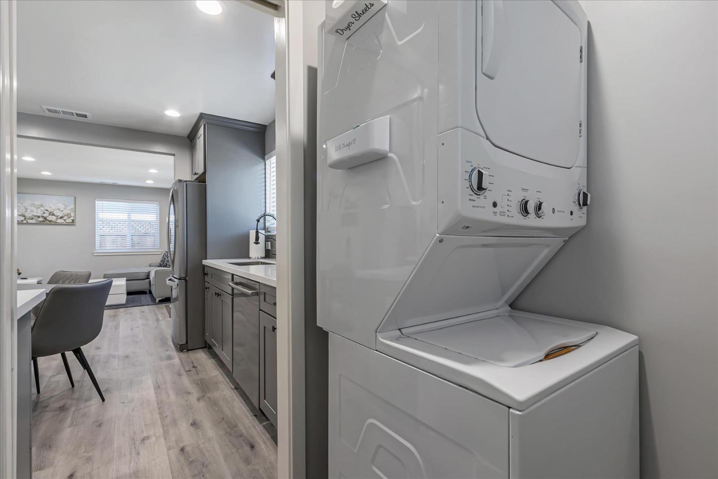 Detail Gallery Image 10 of 12 For 1008 Reeve, Santa Clara,  CA 95050 - 2 Beds | 2 Baths