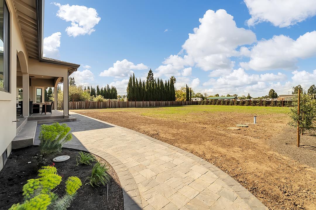 Detail Gallery Image 45 of 59 For 475 E Middle Ave, San Martin,  CA 95046 - 3 Beds | 3/1 Baths