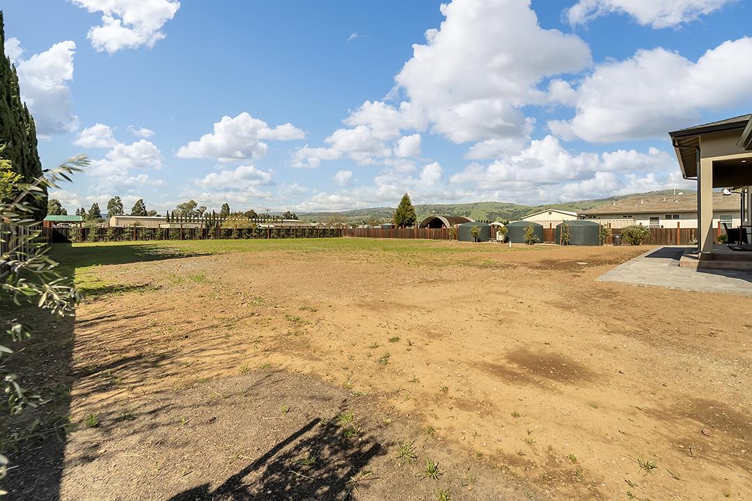 Detail Gallery Image 47 of 59 For 475 E Middle Ave, San Martin,  CA 95046 - 3 Beds | 3/1 Baths