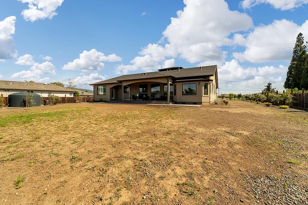 Detail Gallery Image 48 of 59 For 475 E Middle Ave, San Martin,  CA 95046 - 3 Beds | 3/1 Baths