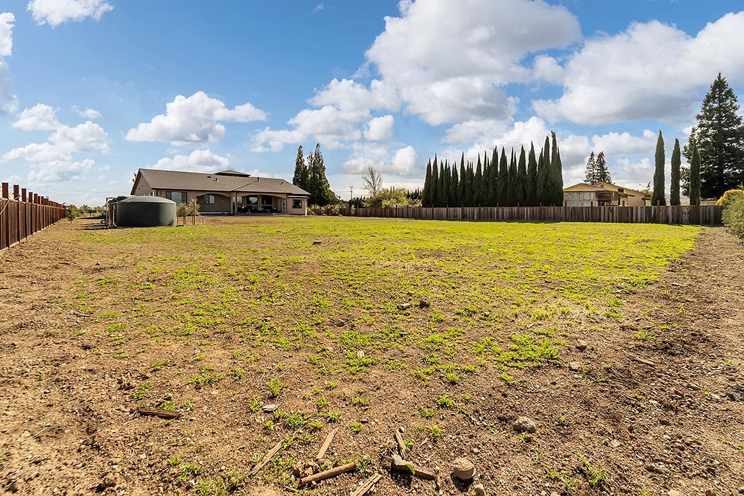 Detail Gallery Image 51 of 59 For 475 E Middle Ave, San Martin,  CA 95046 - 3 Beds | 3/1 Baths