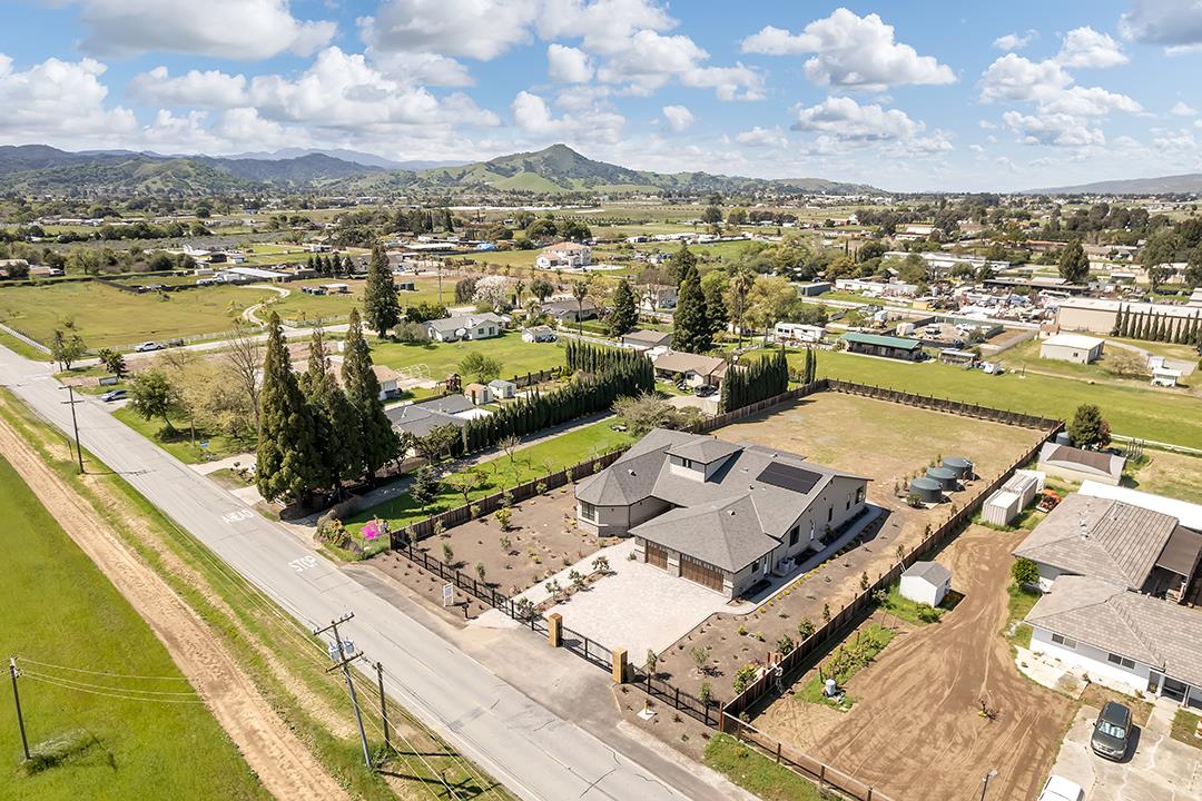 Detail Gallery Image 56 of 59 For 475 E Middle Ave, San Martin,  CA 95046 - 3 Beds | 3/1 Baths