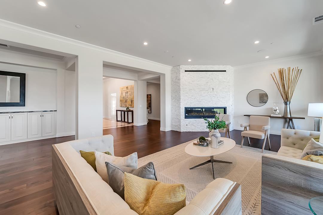 Detail Gallery Image 8 of 59 For 475 E Middle Ave, San Martin,  CA 95046 - 3 Beds | 3/1 Baths