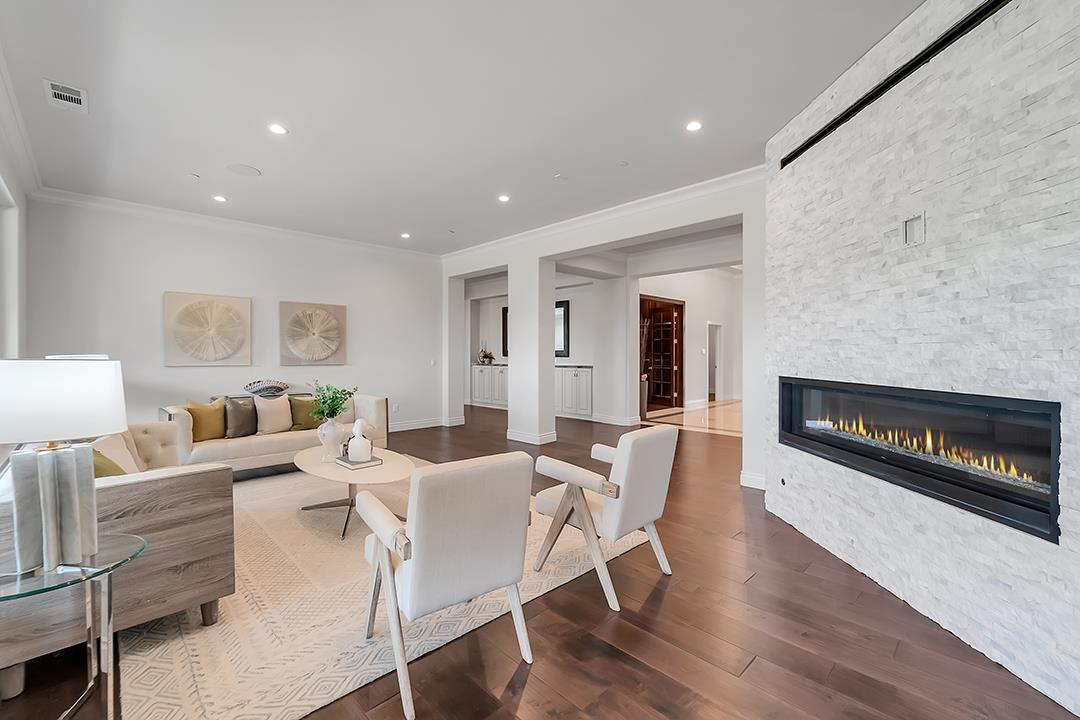 Detail Gallery Image 9 of 59 For 475 E Middle Ave, San Martin,  CA 95046 - 3 Beds | 3/1 Baths