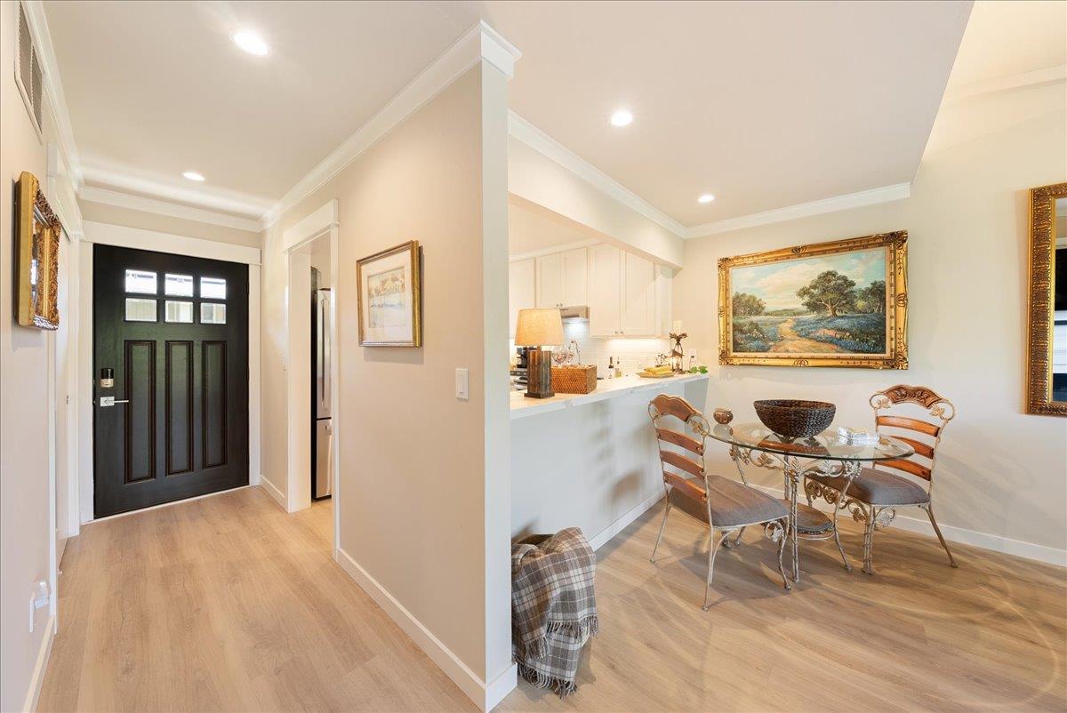 Detail Gallery Image 10 of 33 For 44 Hacienda Carmel, Carmel,  CA 93923 - 2 Beds | 2 Baths