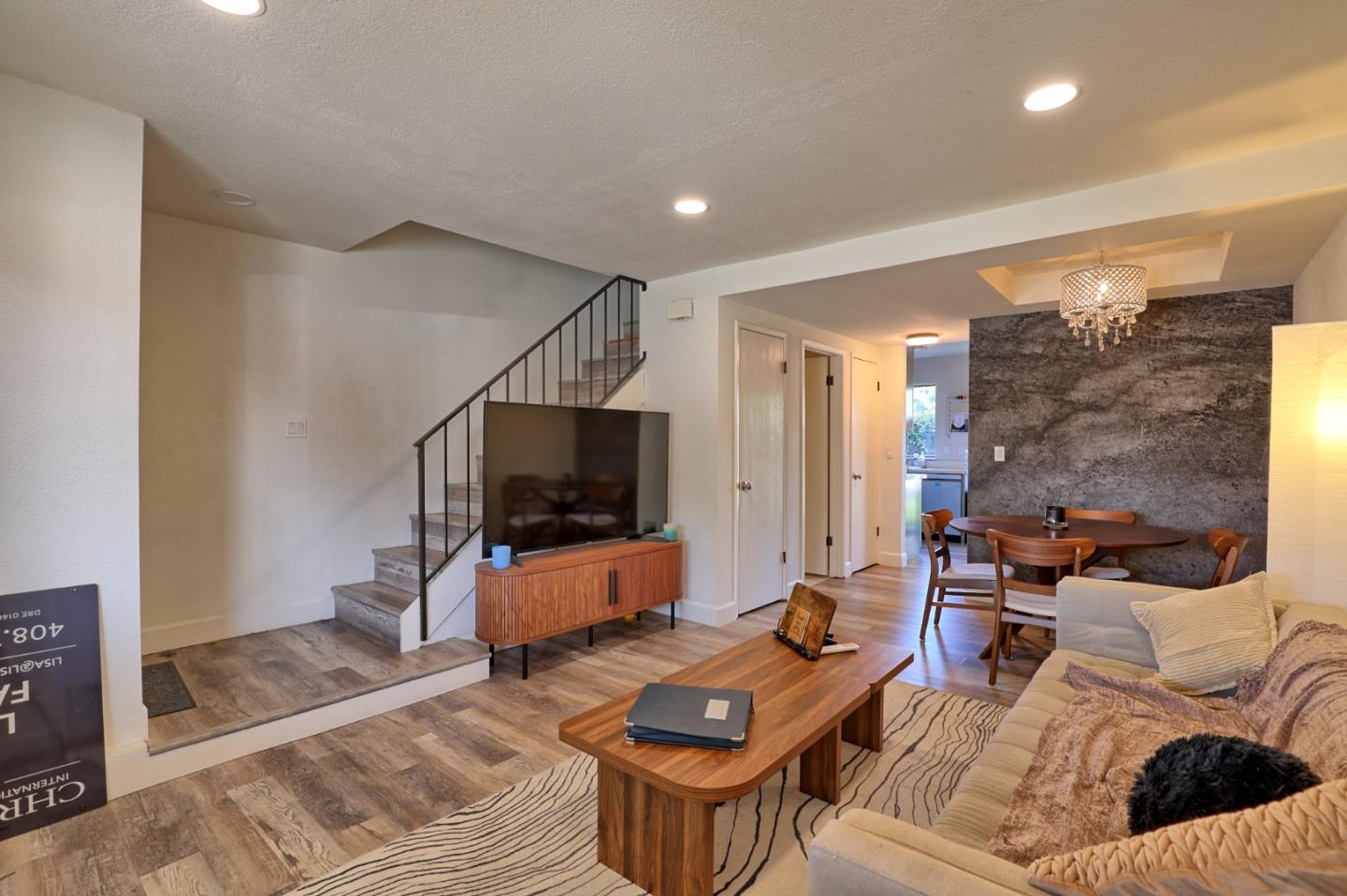 Detail Gallery Image 12 of 31 For 482 S Willard Ave, San Jose,  CA 95126 - 2 Beds | 2/1 Baths