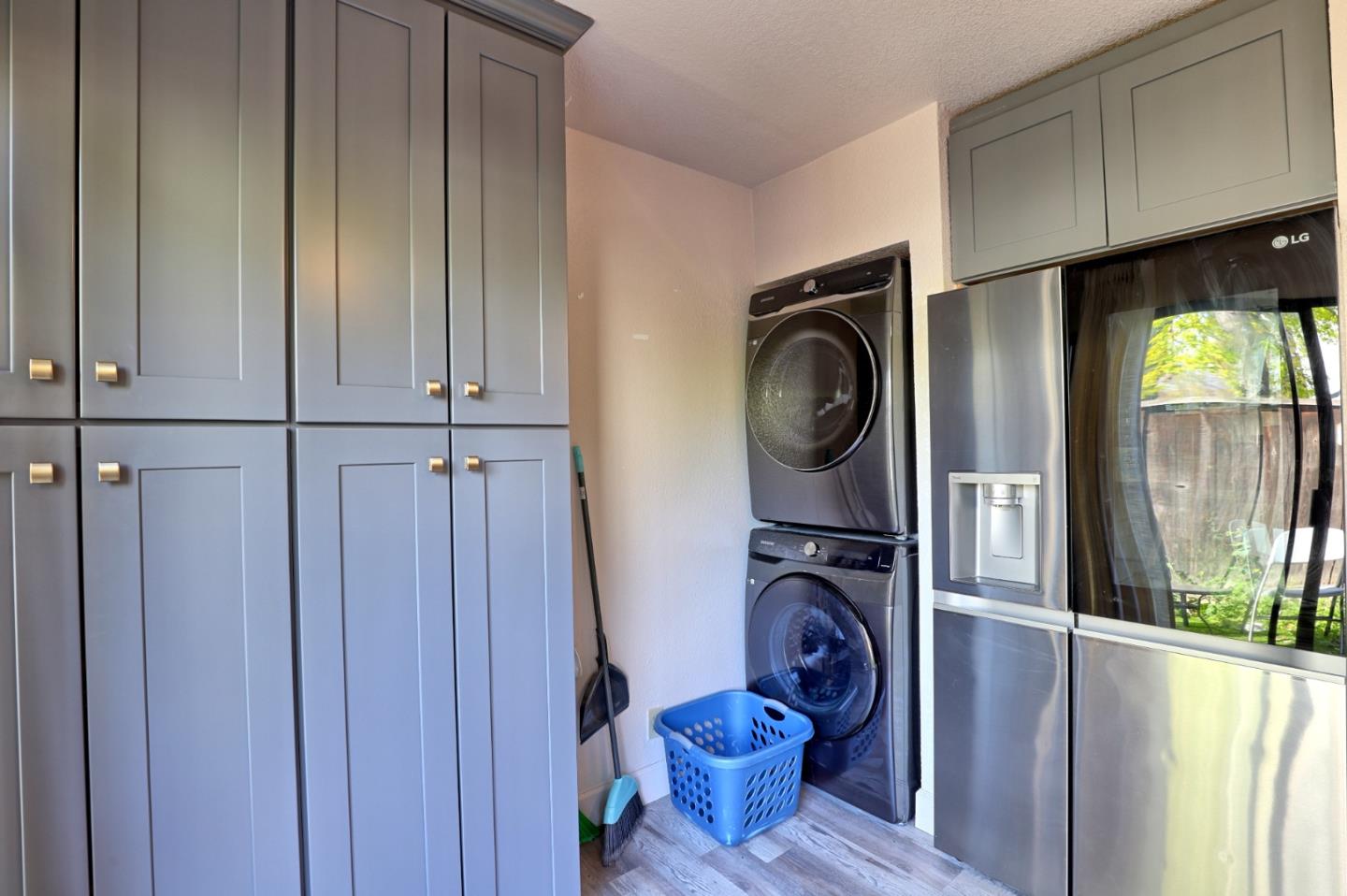 Detail Gallery Image 14 of 31 For 482 S Willard Ave, San Jose,  CA 95126 - 2 Beds | 2/1 Baths