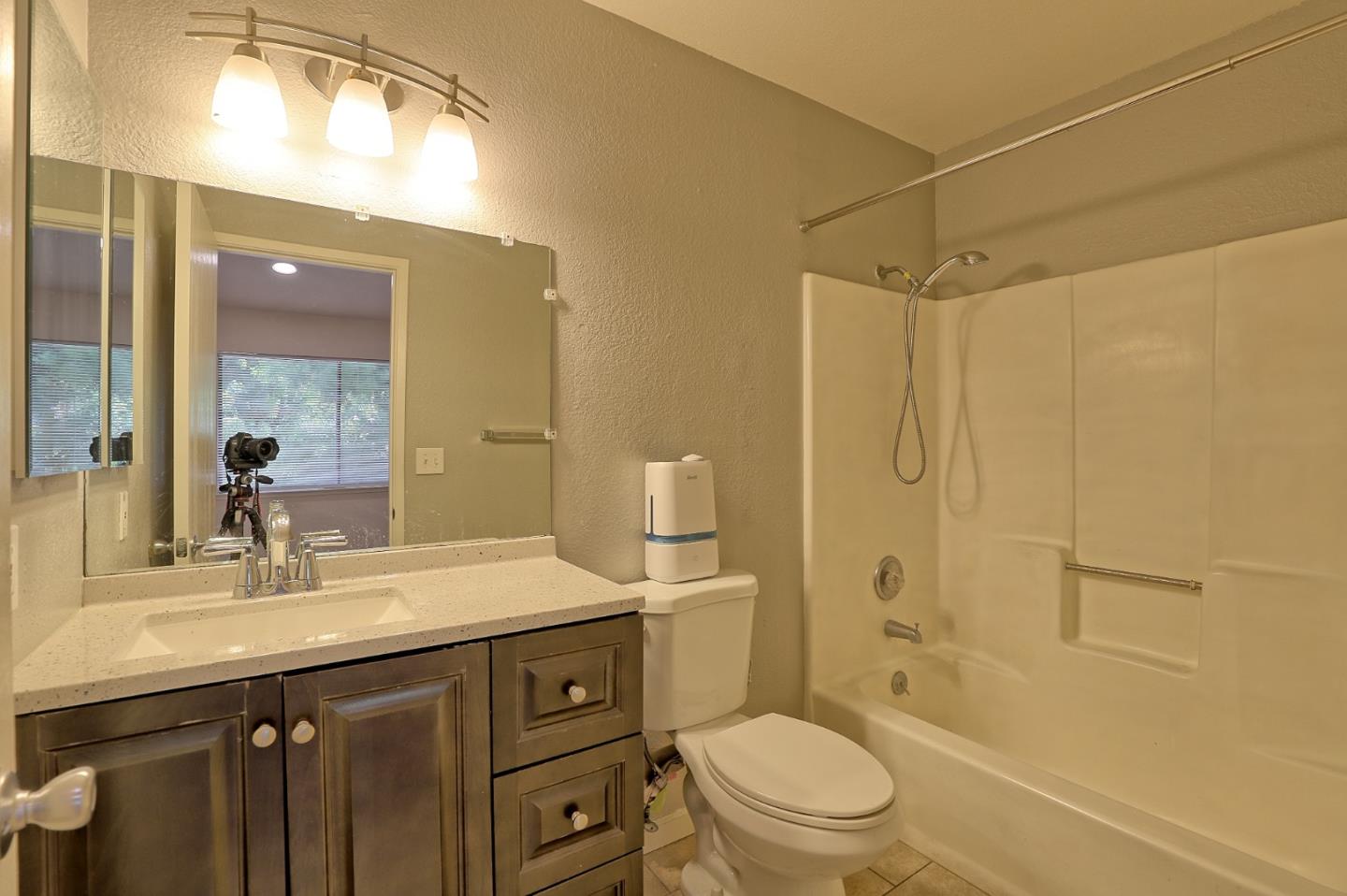 Detail Gallery Image 24 of 31 For 482 S Willard Ave, San Jose,  CA 95126 - 2 Beds | 2/1 Baths