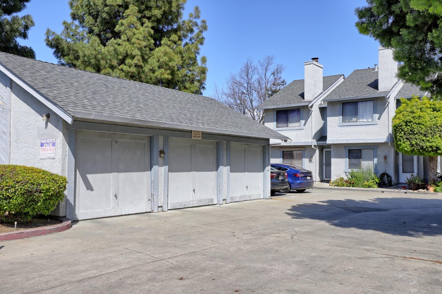 Detail Gallery Image 5 of 31 For 482 S Willard Ave, San Jose,  CA 95126 - 2 Beds | 2/1 Baths