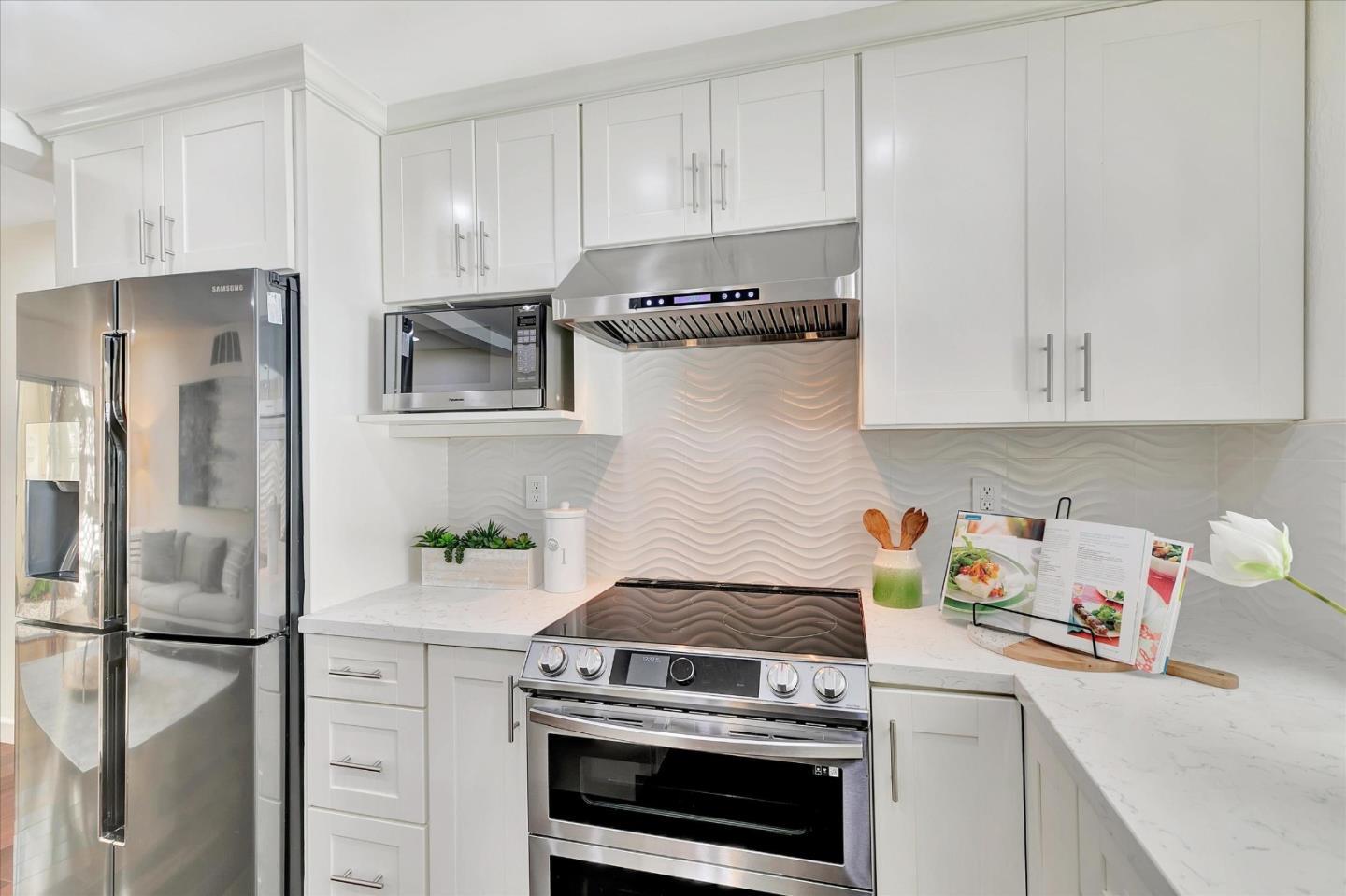 Detail Gallery Image 14 of 27 For 4016 Twyla Ln, Campbell,  CA 95008 - 3 Beds | 2 Baths