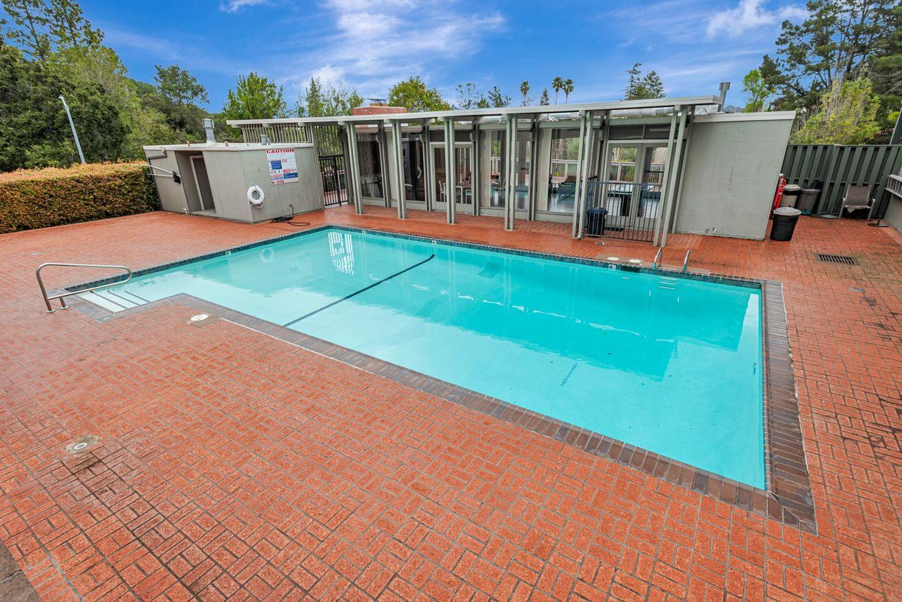 Detail Gallery Image 34 of 40 For 4016 Farm Hill Blvd #103,  Redwood City,  CA 94061 - 2 Beds | 1 Baths