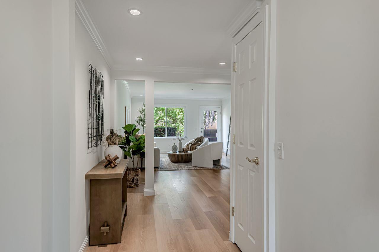 Detail Gallery Image 7 of 40 For 4016 Farm Hill Blvd #103,  Redwood City,  CA 94061 - 2 Beds | 1 Baths