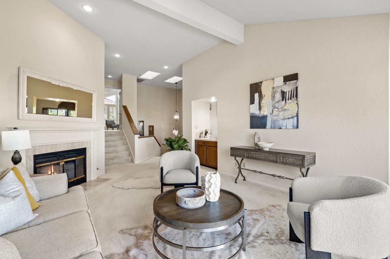Detail Gallery Image 23 of 56 For 2 Bellflower Ln, San Carlos,  CA 94070 - 2 Beds | 2/1 Baths