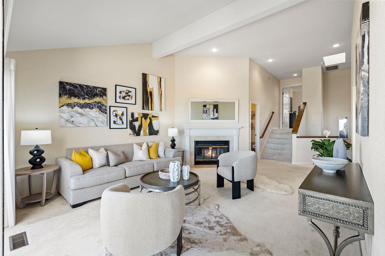Detail Gallery Image 24 of 56 For 2 Bellflower Ln, San Carlos,  CA 94070 - 2 Beds | 2/1 Baths