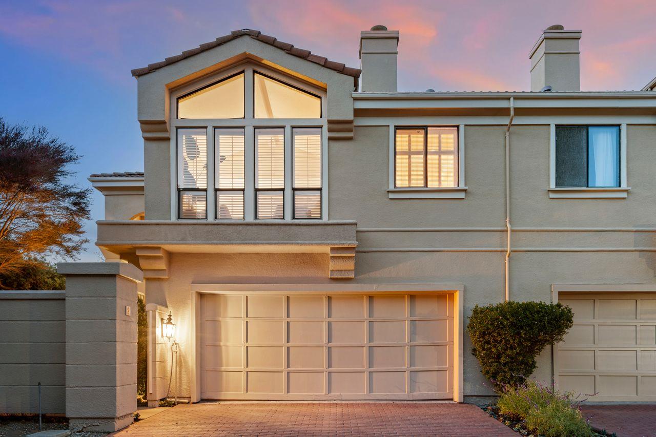 Detail Gallery Image 3 of 56 For 2 Bellflower Ln, San Carlos,  CA 94070 - 2 Beds | 2/1 Baths
