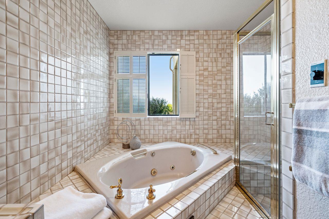 Detail Gallery Image 42 of 56 For 2 Bellflower Ln, San Carlos,  CA 94070 - 2 Beds | 2/1 Baths