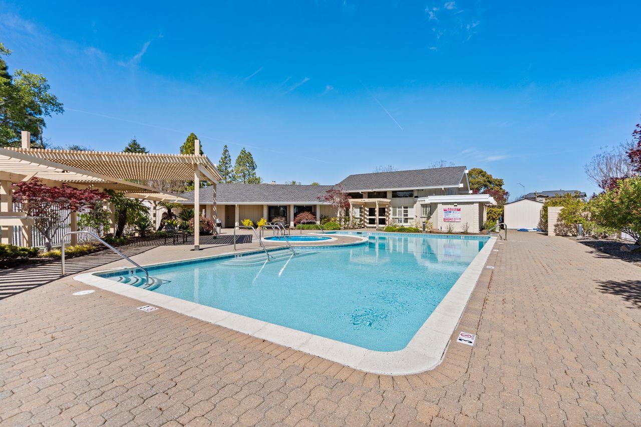 Detail Gallery Image 52 of 56 For 2 Bellflower Ln, San Carlos,  CA 94070 - 2 Beds | 2/1 Baths