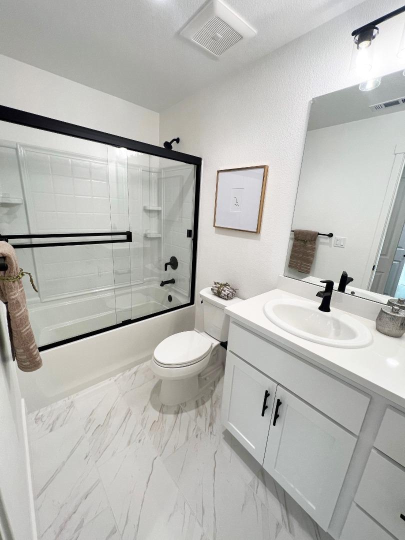 Detail Gallery Image 21 of 24 For 1183 Scout Peak Way #14-8,  Hollister,  CA 95023 - 3 Beds | 2/1 Baths