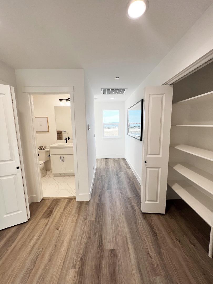 Detail Gallery Image 22 of 24 For 1183 Scout Peak Way #14-8,  Hollister,  CA 95023 - 3 Beds | 2/1 Baths