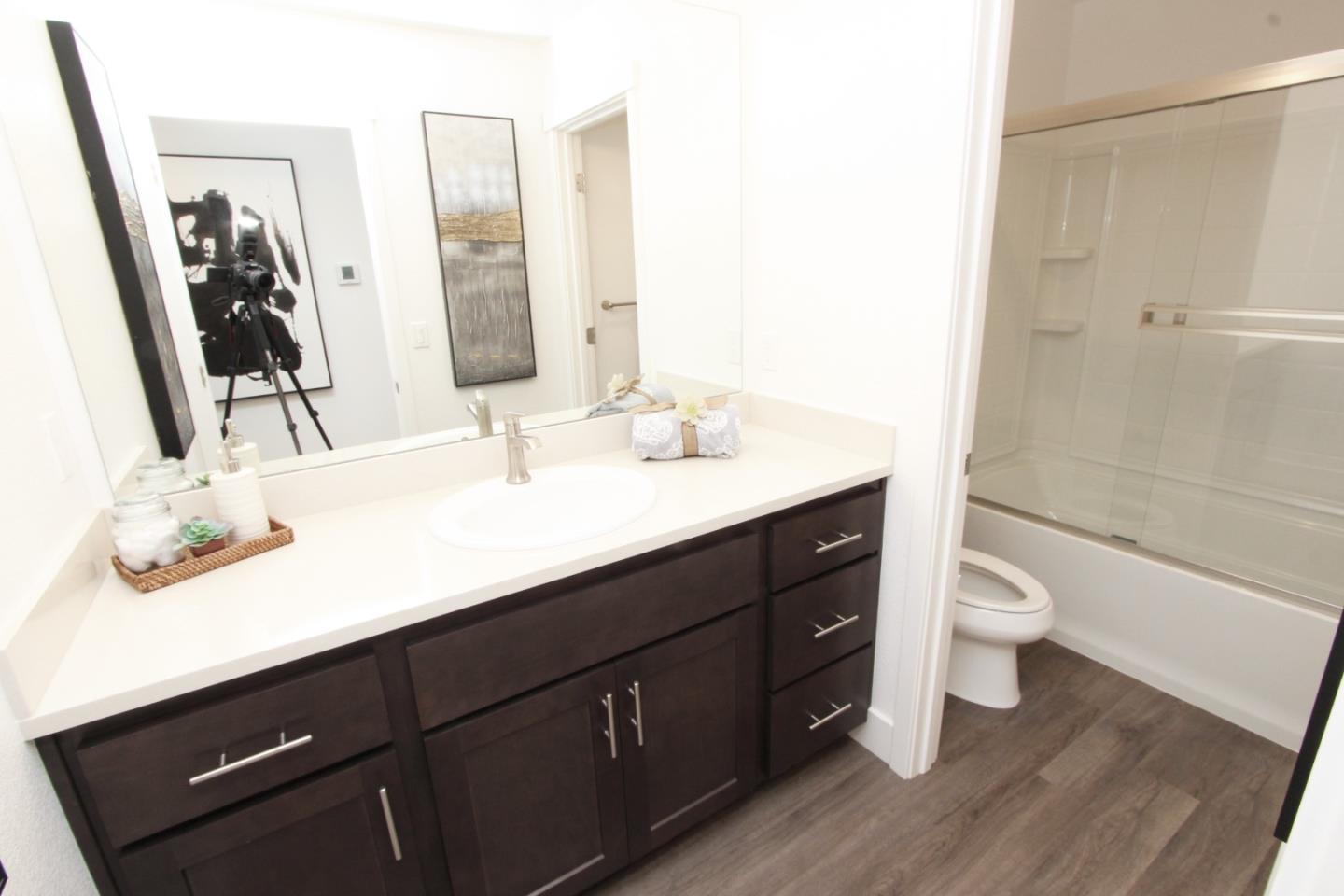 Detail Gallery Image 21 of 24 For 1173 Scout Peak Way #14-9,  Hollister,  CA 95023 - 4 Beds | 2/1 Baths
