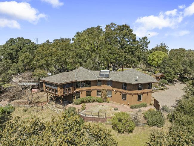 Detail Gallery Image 2 of 49 For 8775 El Matador Dr, Gilroy,  CA 95020 - 3 Beds | 2/1 Baths