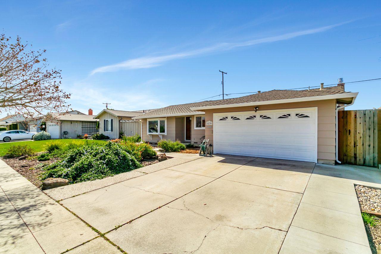 Detail Gallery Image 2 of 38 For 5839 Herma St, San Jose,  CA 95123 - 3 Beds | 2 Baths